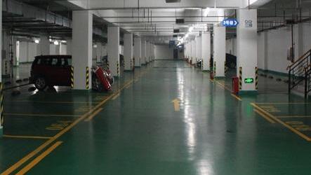 聚氨酯室內(nèi)停車場地坪需要具備哪些性能？有何優(yōu)勢