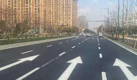蘇州小區(qū)內(nèi)的市政道路應(yīng)如何劃線？